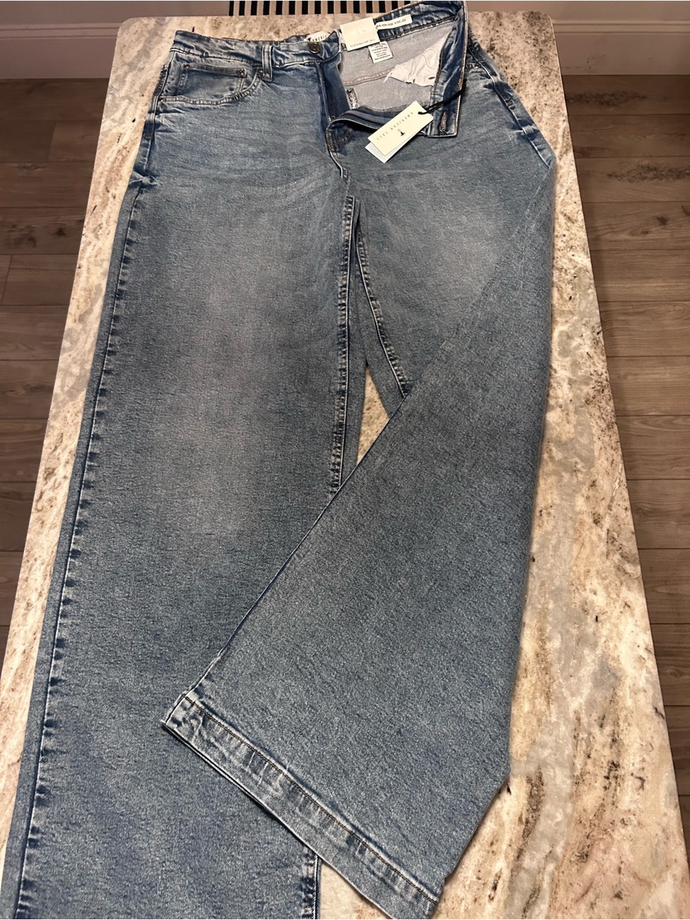 American Tall Jeans Women's Light Wash Bootcut Jeans 34/37